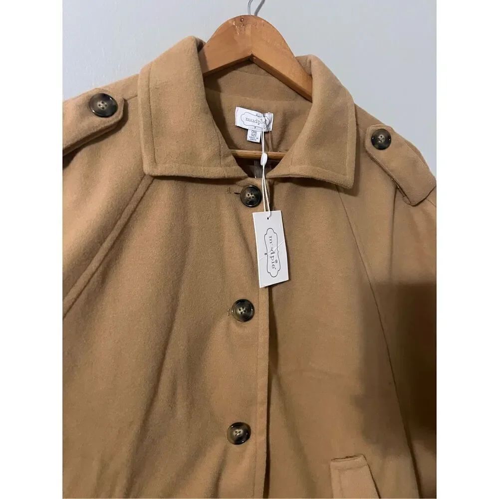 Mudpie Women's One Size Webster Cape Sweater Camel Tan Relaxed Fit Academia New - Picture 8 of 13